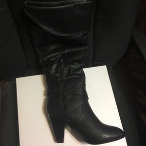 Wide calf heeled boots
